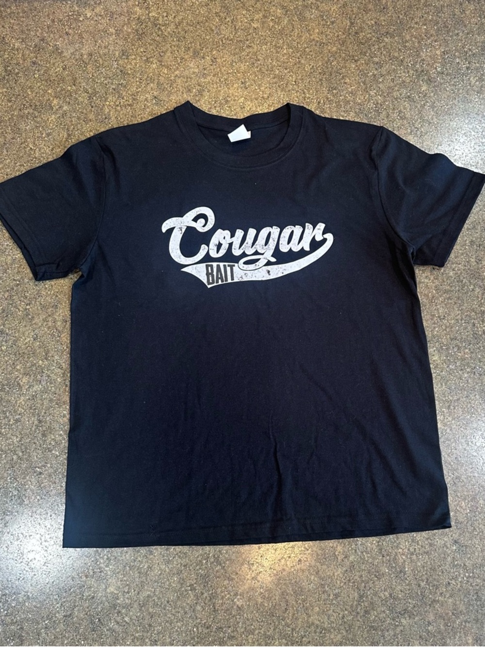 Men’s “Cougar Bait” Black Crewneck Graphic Tee - Casual Short Sleeve Shirt Large - Picture 3 of 3
